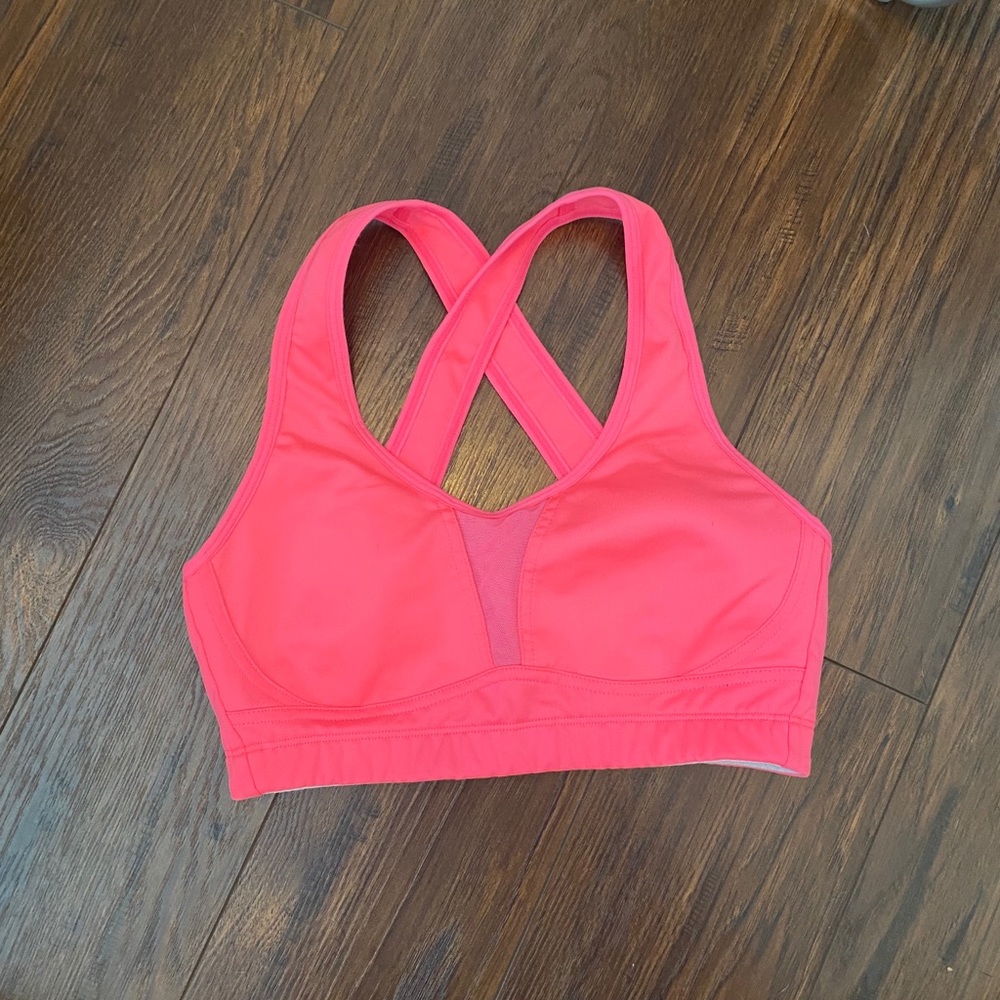 Saucony Curve Crusader sports bra